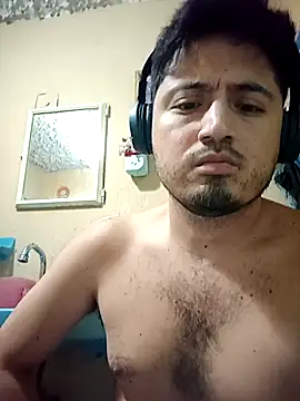 Snapshot of Omar_fernndo chatting on January 14, 10:02 pm Omar fernndo online show from January 14, 10:02 pm