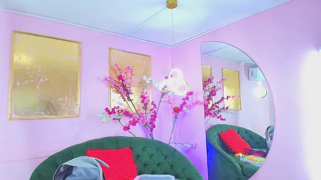 scarlette69 online show from December 2, 7:53 pm