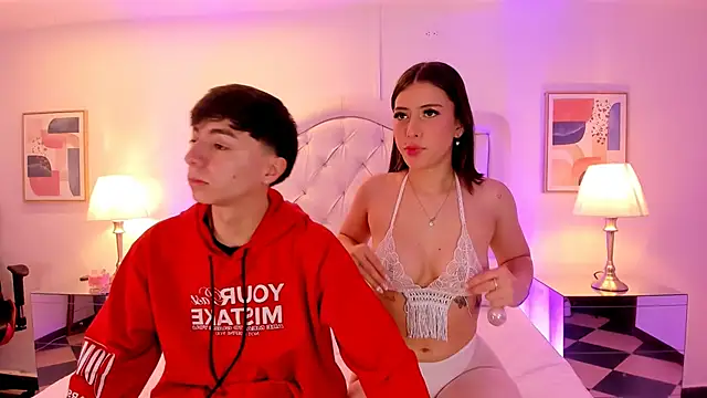 Snapshot of ethan_and_ava chatting on February 1, 1:51 pm ethan and ava online show from February 1, 1:51 pm