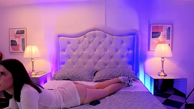 Snapshot of ethan_and_ava chatting on February 5, 1:44 pm ethan and ava online show from February 5, 1:44 pm