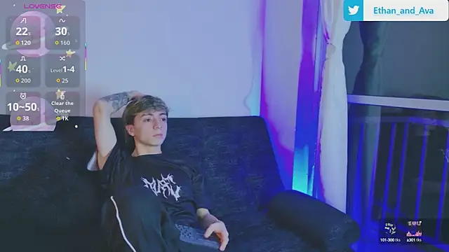 Snapshot of ethan_and_ava chatting on October 11, 2:55 am ethan and ava online show from October 11, 2:55 am