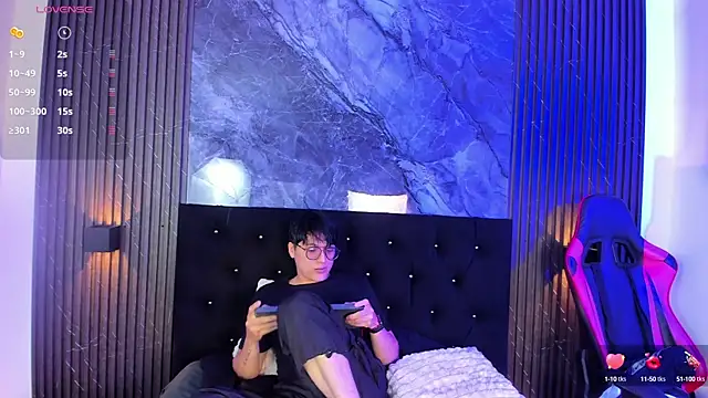 vanilla hot online show from February 14, 1:18 pm