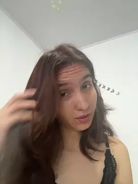 Snapshot of Bella_still chatting on June 1, 2:19 pm Bella still online show from June 1, 2:19 pm