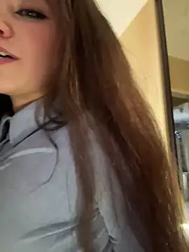 Snapshot of GeraBoobsi chatting on February 12, 11:40 am GeraBoobsi online show from February 12, 11:40 am