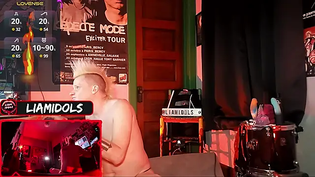 Snapshot of LiamIdols chatting on January 21, 8:19 am LiamIdols online show from January 21, 8:19 am