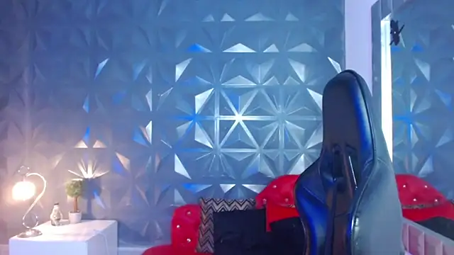 Snapshot of miss_honey01 chatting on February 8, 2:47 am miss honey01 online show from February 8, 2:47 am