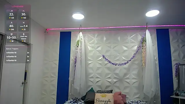 Snapshot of miss_honey01 chatting on March 3, 11:03 pm miss honey01 online show from March 3, 11:03 pm