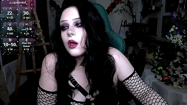 Snapshot of Rouz_Farrel chatting on October 8, 11:30 am Rouz Farrel online show from October 8, 11:30 am