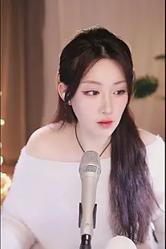 Snapshot of Dou-Dou-er chatting on March 4, 1:49 pm Dou-Dou-er online show from March 4, 1:49 pm