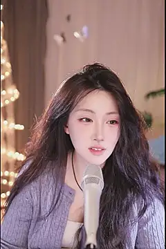 Snapshot of Dou-Dou-er chatting on March 6, 11:25 am Dou-Dou-er online show from March 6, 11:25 am