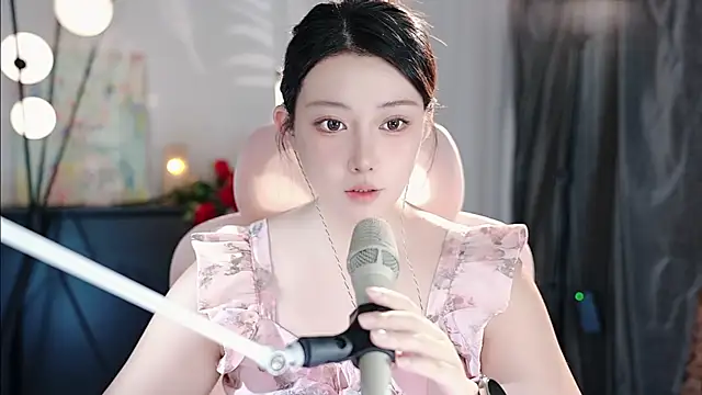 Snapshot of Dou-Dou-er chatting on September 20, 8:26 am Dou-Dou-er online show from September 20, 8:26 am