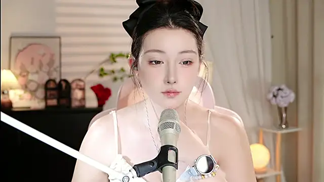 Snapshot of Dou-Dou-er chatting on October 16, 1:01 pm Dou-Dou-er online show from October 16, 1:01 pm