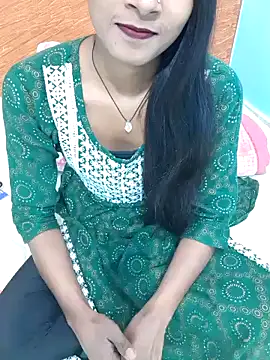 Snapshot of Divya-2007 chatting on January 25, 9:57 am Divya-2007 online show from January 25, 9:57 am