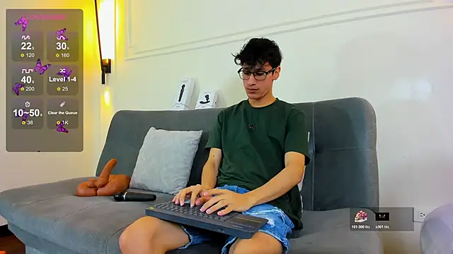 Cum hunters online show from December 2, 3:23 am