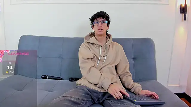 Cum hunters online show from June 20, 3:09 am