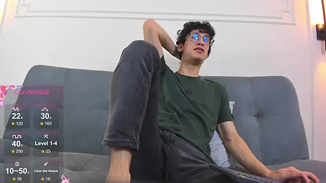 Cum hunters online show from June 26, 3:11 am