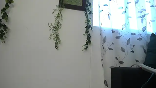 Snapshot of Sophiaa_Gomez chatting on December 1, 11:37 am Sophiaa Gomez online show from December 1, 11:37 am