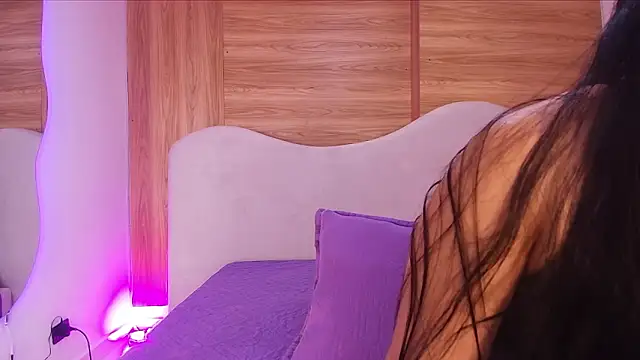 Auroraa miller online show from March 17, 3:11 am