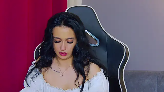 Snapshot of Eva_Lovvia_ chatting on February 11, 10:39 pm Eva Lovvia  online show from February 11, 10:39 pm