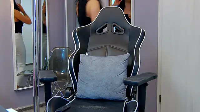 Snapshot of Eva_Lovvia_ chatting on March 10, 10:34 pm Eva Lovvia  online show from March 10, 10:34 pm