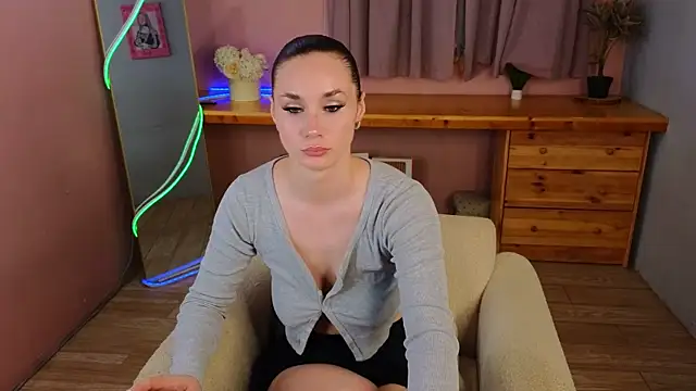 too sexxxy online show from May 17, 3:08 pm