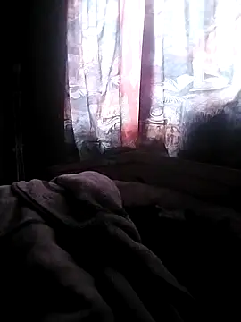 Snapshot of LaneYam chatting on June 18, 6:02 am LaneYam online show from June 18, 6:02 am