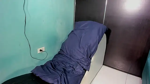 CoupleTwink12 online show from February 17, 10:47 pm