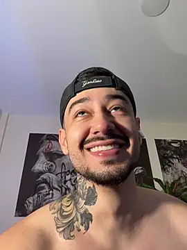 Snapshot of Salvatore_costa chatting on July 19, 1:53 am Salvatore costa online show from July 19, 1:53 am
