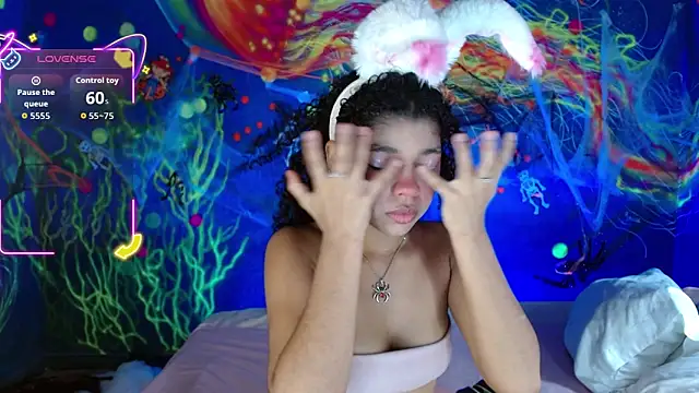 lucie petite online show from October 15, 6:19 pm