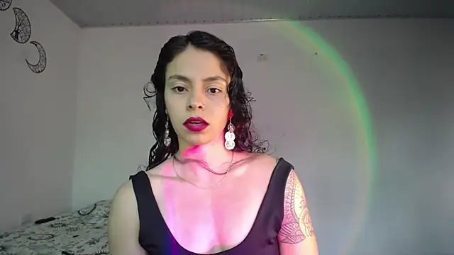 lana roman online show from November 18, 8:24 pm
