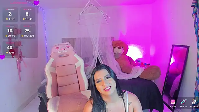 Lola Oberly xxx online show from December 2, 3:34 am