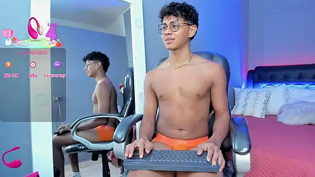 Snapshot of Dawn16_ chatting on September 25, 8:34 pm Dawn16 online show from September 25, 8:34 pm