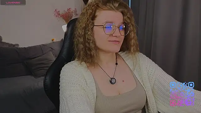  JessieVibes online show from July 7, 1:37 pm