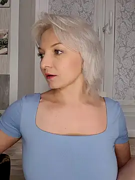 Snapshot of Anesteishen chatting on March 3, 7:06 pm Anesteishen online show from March 3, 7:06 pm