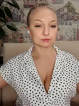 Snapshot of Anesteishen chatting on March 6, 6:52 am Anesteishen online show from March 6, 6:52 am