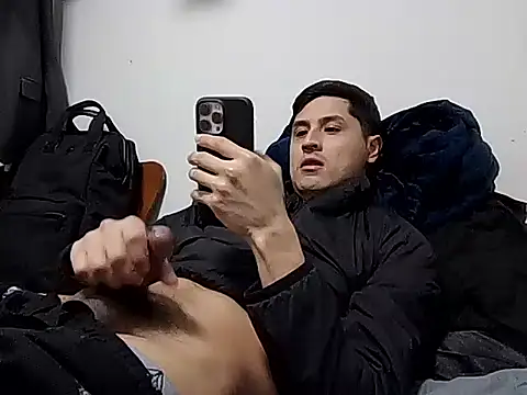 PerroDemonioHot online show from February 14, 12:51 am