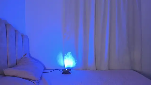 Snapshot of Marianagarcia01 chatting on March 25, 11:11 pm Marianagarcia01 online show from March 25, 11:11 pm