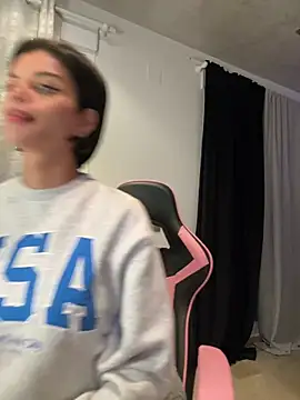 Snapshot of Rosariolovex chatting on March 16, 6:23 pm Rosariolovex online show from March 16, 6:23 pm