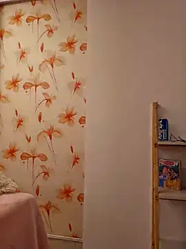 Snapshot of katrina29 chatting on February 13, 7:35 am katrina29 online show from February 13, 7:35 am