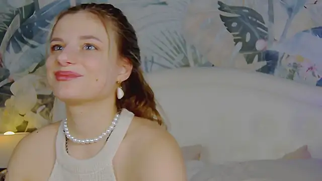 Snapshot of LanaSparks chatting on March 8, 7:38 am LanaSparks online show from March 8, 7:38 am