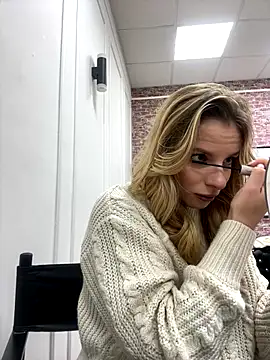 Snapshot of LanaSparks chatting on October 7, 4:20 am LanaSparks online show from October 7, 4:20 am