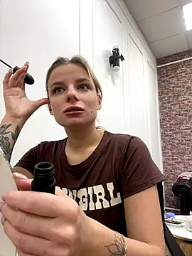 Snapshot of LanaSparks chatting on October 26, 4:18 am LanaSparks online show from October 26, 4:18 am