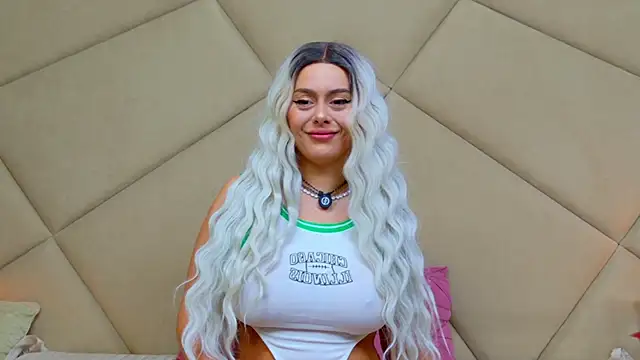 ChloeFrost online show from February 22, 6:35 am