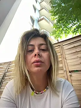 ChloeFrost online show from June 14, 5:20 am