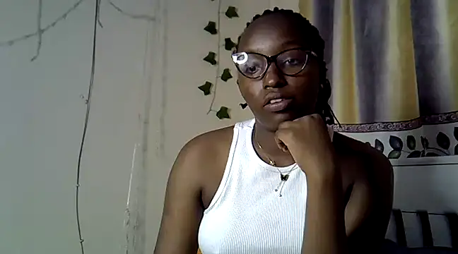 Snapshot of Vprettieeer chatting on January 17, 5:51 pm Vprettieeer online show from January 17, 5:51 pm