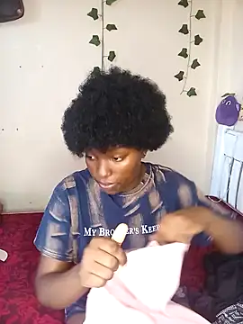 Snapshot of Vprettieeer chatting on February 7, 11:45 am Vprettieeer online show from February 7, 11:45 am