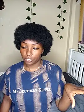 Snapshot of Vprettieeer chatting on February 19, 1:51 am Vprettieeer online show from February 19, 1:51 am