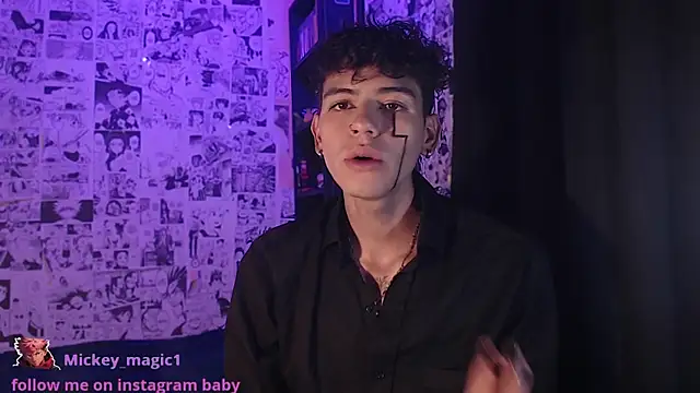 Snapshot of Mickey_Magic chatting on December 5, 4:10 am Mickey Magic online show from December 5, 4:10 am