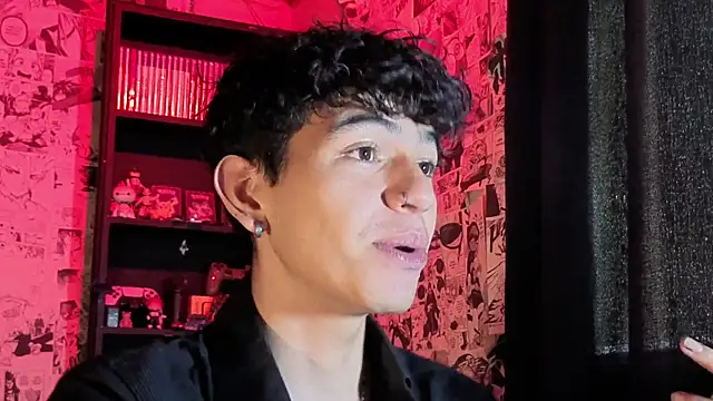 Snapshot of Mickey_Magic chatting on January 8, 3:03 pm Mickey Magic online show from January 8, 3:03 pm