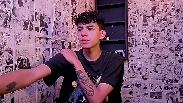 Snapshot of Mickey_Magic chatting on February 1, 4:00 am Mickey Magic online show from February 1, 4:00 am